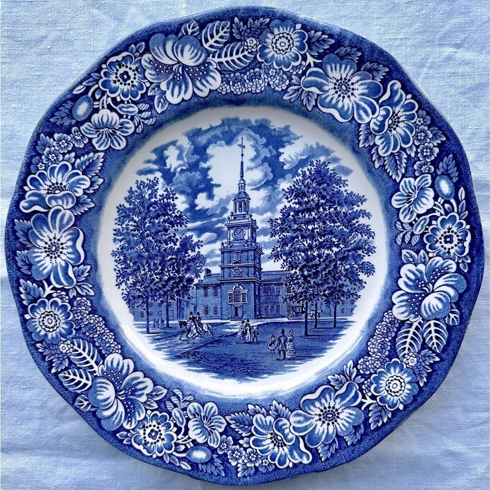 Vintage 90s Liberty‎ Blue Independence Hall Transferware Blue & White Plate